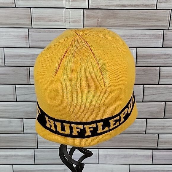 Harry Potter Hufflpuff beanie One Size - Picture 2 of 7